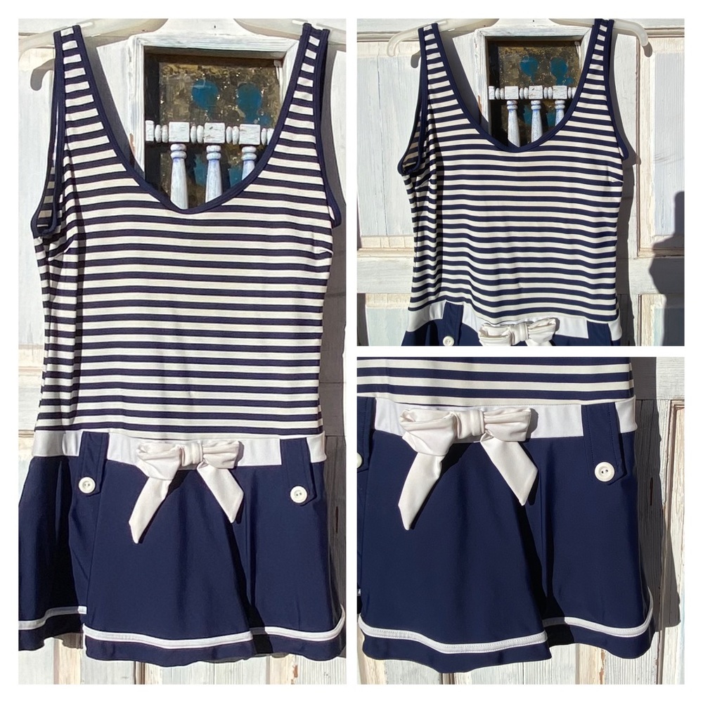 Vintage Pinup ready for waves  and raves in a 12 swimsuit navy white stripes
